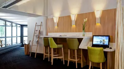Télévision ou salle de divertissement dans l'établissement Best Western Crequi Lyon Part Dieu