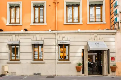 Façade ou entrée de l'établissement Au Patio Morand