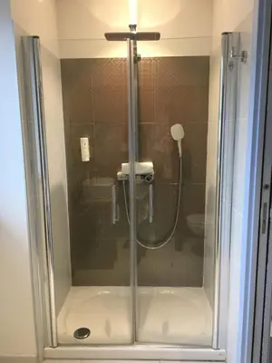 Salle de bains dans l'établissement Hôtel Boutique Richelieu, Lyon Gare Part-Dieu