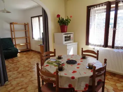 Télévision ou salle de divertissement dans l'établissement Gîte nature au Parc du Pilat, animaux acceptés - FR-1-496-103