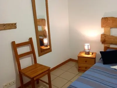Un ou plusieurs lits dans un hébergement de l'établissement Gîte confortable 2 chambres avec animaux acceptés en pleine campagne - FR-1-496-130