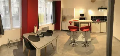 Plan de l'établissement Appartement T1 bis Spacieux Chaleureux proche CNPE Centre Ville