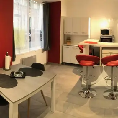 Appartement T1 bis Spacieux Chaleureux proche CNPE Centre Ville