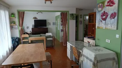 Télévision ou salle de divertissement dans l'établissement Charmant 3 pièces 10 min de Lyon