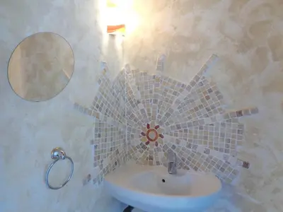 Salle de bains dans l'établissement Gîte familial avec terrasse et animaux bienvenus - FR-1-496-145