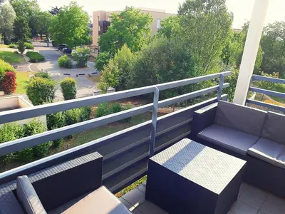 Balcon ou terrasse dans l'établissement Cosy Appart - Proche Eurexpo - Balcon - Parking - Spacieux T2