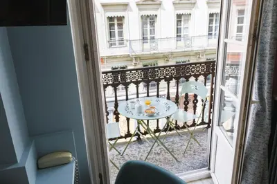 Balcon ou terrasse dans l'établissement Hôtel du Dauphin