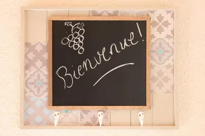 Certificat, récompense, panneau ou autre document affiché dans l'établissement Le four à pain