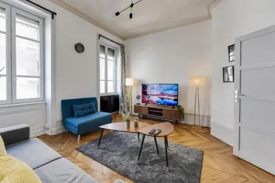 Télévision ou salle de divertissement dans l'établissement NOCNOC - L'Escapade