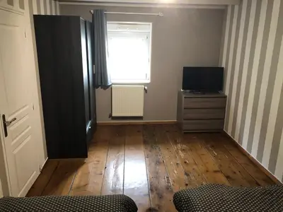Télévision ou salle de divertissement dans l'établissement Spacieux appartement 2/6 pers 110m² proche CNPE