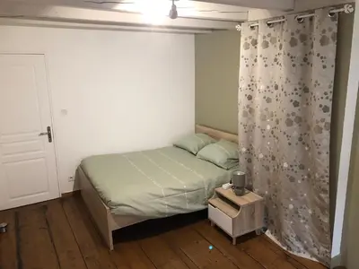 Un ou plusieurs lits dans un hébergement de l'établissement Spacieux appartement 2/6 pers 110m² proche CNPE