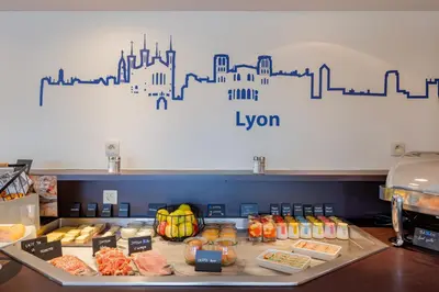 Nourriture dans l'hôtel ou à proximité