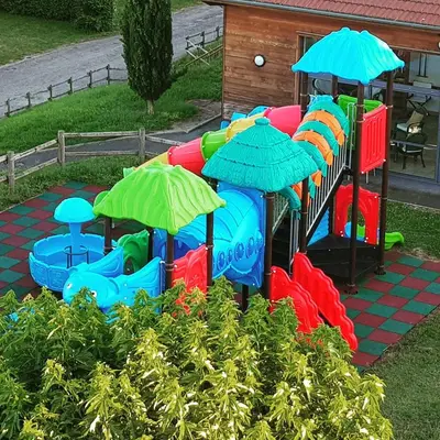 Jardin de l'établissement Camping La Grappe Fleurie