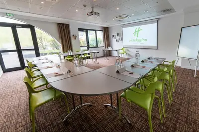 Espace de conférence ou salle de réunion dans l'établissement Holiday Inn Lyon Vaise by IHG