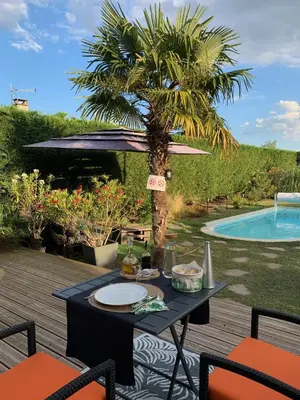 Piscine de l'établissement Les Tignoliers ou située à proximité