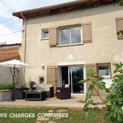 Maison cosy avec jardin dans les Monts du Lyonnais - FR-1-496-174