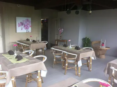 Restaurant ou autre lieu de restauration dans l'établissement Le Relais des Bergers