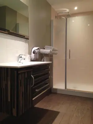 Salle de bains dans l'établissement Le Relais des Bergers