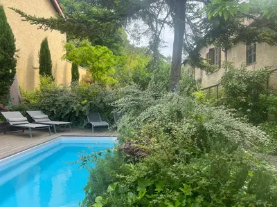 Piscine de l'établissement Matin de Saône ou située à proximité