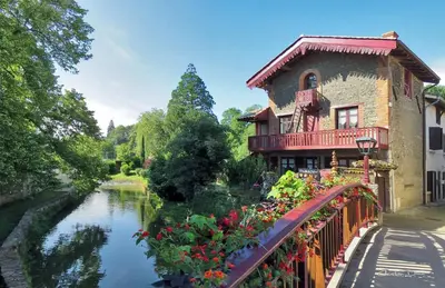 Vue sur la rivière ou le fleuve situé(e) à proximité de l'hôtel