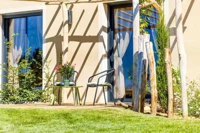 Jardin de l'établissement Gîte et chambres d'hôtes - La Maison du Grand Bossieu