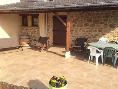 Terrasse ou espace extérieur de l'établissement La maison du vigneron