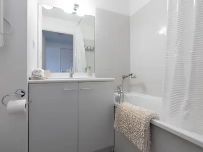 Salle de bains dans l'établissement Duplex coquet avec PARKING proche centre-ville de Lyon