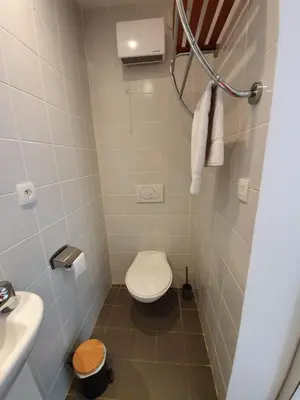 Salle de bains dans l'établissement Gîte Les Arches