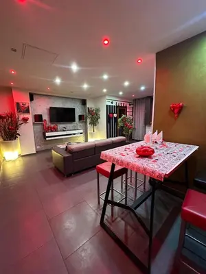 Cuisine ou kitchenette dans l'établissement Lovelove23spas