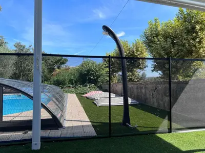 Piscine de l'établissement Gîte de la tour ou située à proximité