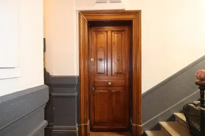 Plan de l'établissement Cosy Appartement Lyon Valmy - parking