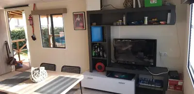 Télévision ou salle de divertissement dans l'établissement SIBLU CONDRIEU