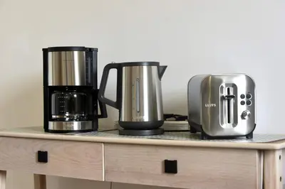 Plateau bouilloire dans l'établissement Duplex Bastié T3 calme et climatisé WiFi