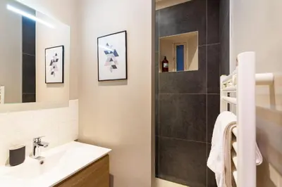 Salle de bains dans l'établissement Ruby