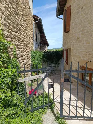 Jardin de l'établissement Le Petit Secret d'Alban
