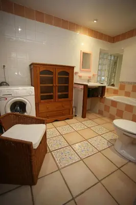 Salle de bains dans l'établissement Siccieu - Au Clair de la Pierre