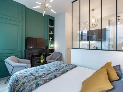 Un ou plusieurs lits dans un hébergement de l'établissement CHALEUREUX - Part-Dieu l Confort l Déco Luxe by Dreamy Flat Lyon