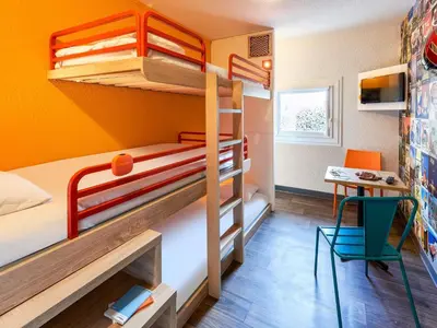 Un ou plusieurs lits dans un hébergement de l'établissement hotelF1 Lyon Gerland Vénissieux