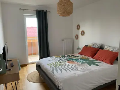 Un ou plusieurs lits dans un hébergement de l'établissement Appartement NEUF à St jean de Niost tout confort