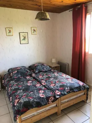 Un ou plusieurs lits dans un hébergement de l'établissement Le Petit Gîte de Javernières Etage