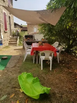 Jardin de l'établissement La clef des champs - Gîte 9 personnes, 4 chambres