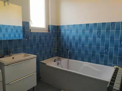 Salle de bains dans l'établissement La clef des champs - Gîte 9 personnes, 4 chambres