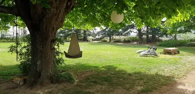 Jardin de l'établissement Château de Grandmont - Escale authentique au coeur des vignes