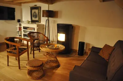 Coin salon dans l'établissement VILLA VILLOU