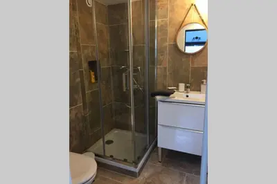 Salle de bains dans l'établissement Studio Moderne