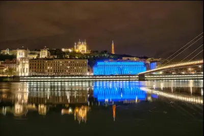Vue générale sur Grézieu-la-Varenne ou vue de la ville depuis l'appartement