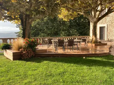 Jardin de l'établissement Castel serein