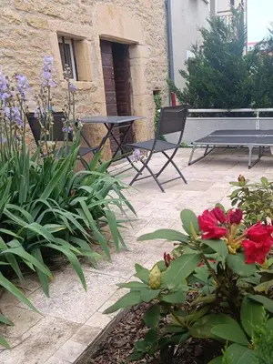 Jardin de l'établissement Les Secrets de l'Isle