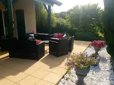 Jardin de l'établissement chambre AU DOUX REFUGE
