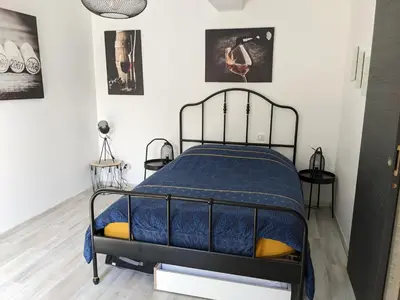 Un ou plusieurs lits dans un hébergement de l'établissement Chambre double indépendante HARMONIE au sein du domaine PASSELOUP